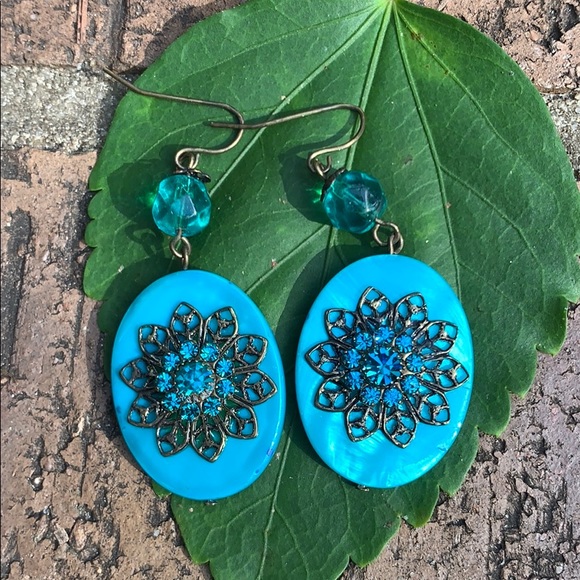 Modern Costume Dangle Earrings 👠 - Picture 12 of 16